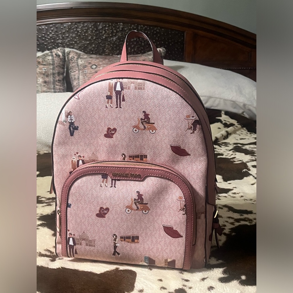 Michael Kors jet set backpack